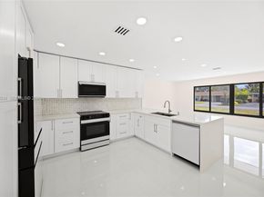 21 SE 7th Street, Pompano Beach FL 33060