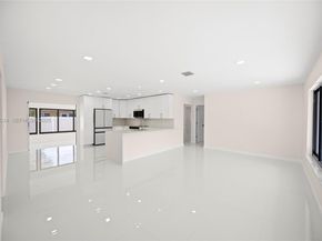 21 SE 7th Street, Pompano Beach FL 33060