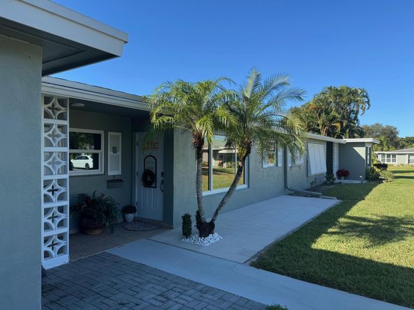 917 S Drive Terrace B, Delray Beach FL 33445