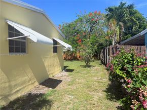 1311 N 69th Avenue, Hollywood FL 33024