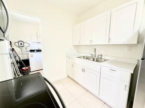 1311 N 69th Avenue, Hollywood FL 33024