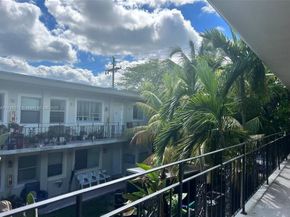 7035 Rue Granville, Miami Beach FL 33141