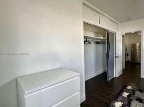 7035 Rue Granville, Miami Beach FL 33141