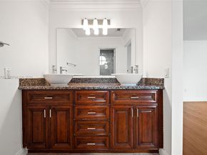 3135 Gifford Lane C, Miami FL 33133
