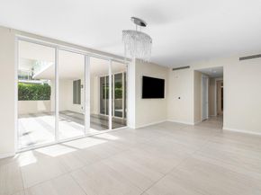 200 SE Mizner Boulevard 209, Boca Raton FL 33432