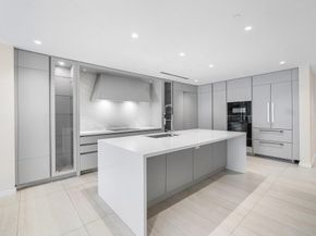 200 SE Mizner Boulevard 209, Boca Raton FL 33432