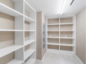 200 SE Mizner Boulevard 209, Boca Raton FL 33432