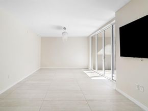 200 SE Mizner Boulevard 209, Boca Raton FL 33432