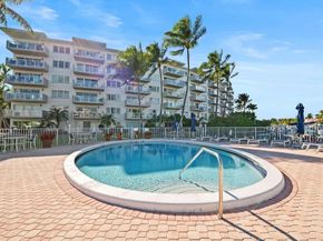 140 NE 28th Avenue 406, Pompano Beach FL 33062