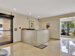 330 SE 20 Ave 514, Deerfield Beach FL 33441