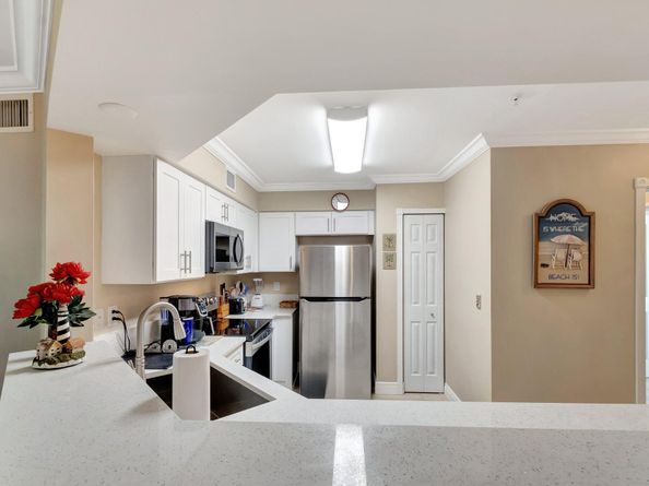 500 Scotia Drive 305, Hypoluxo FL 33462