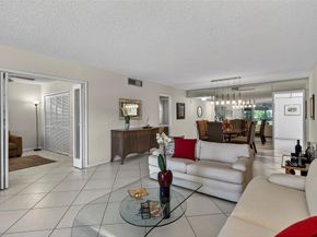 808 Cypress Blvd 203, Pompano Beach FL 33069