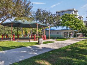 808 Cypress Blvd 203, Pompano Beach FL 33069