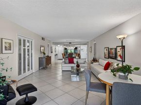 808 Cypress Blvd 203, Pompano Beach FL 33069