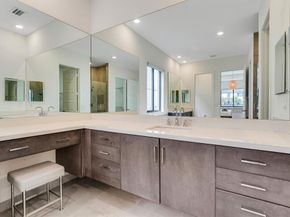 10595 S Lago Vista Cir, Parkland FL 33076