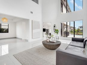 10595 S Lago Vista Cir, Parkland FL 33076