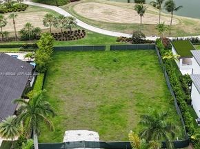 17591 Scarsdale Way, Boca Raton FL 33496