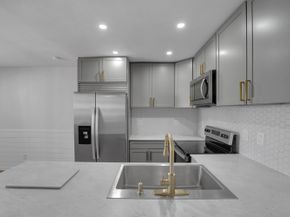 5203 NE 24th Terrace B207, Fort Lauderdale FL 33308