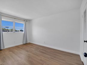 5203 NE 24th Terrace B207, Fort Lauderdale FL 33308