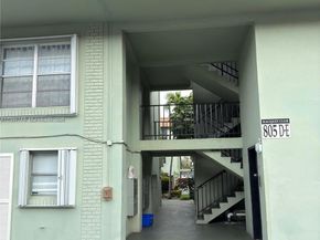 805 W Oakland Park Boulevard D19, Oakland Park FL 33311