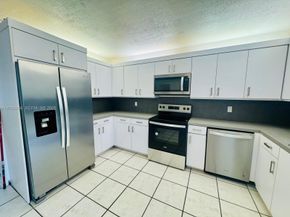 2051 NE 25th Avenue, Pompano Beach FL 33062