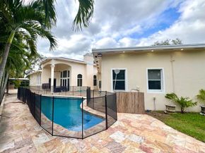 5981 SW 37th Terrace, Fort Lauderdale FL 33312