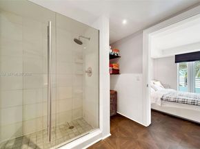 448 Ocean Drive 302, Miami Beach FL 33139