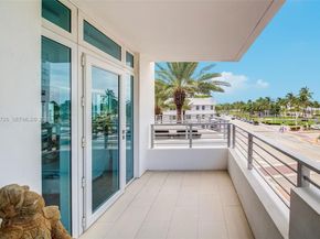 448 Ocean Drive 302, Miami Beach FL 33139
