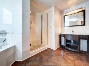 448 Ocean Drive 302, Miami Beach FL 33139