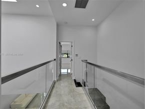 Undisclosed Address #A12014577, Sunny Isles Beach FL 33160