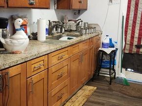 890 E 52nd Street, Hialeah FL 33013