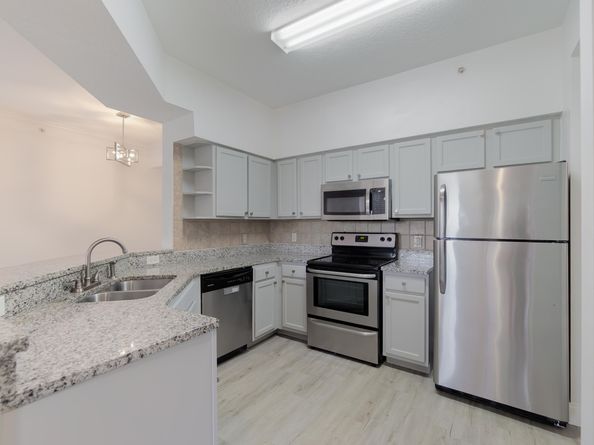 9873 Baywinds Drive 5107, West Palm Beach FL 33411