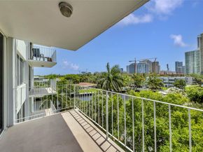 800 SE 4 St 405, Fort Lauderdale FL 33301