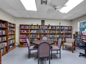 5300 Washington St Q103, Hollywood FL 33021