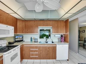 2201 Lucaya Bnd J3, Coconut Creek FL 33066