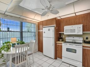 2201 Lucaya Bnd J3, Coconut Creek FL 33066