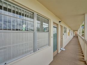 2201 Lucaya Bnd J3, Coconut Creek FL 33066