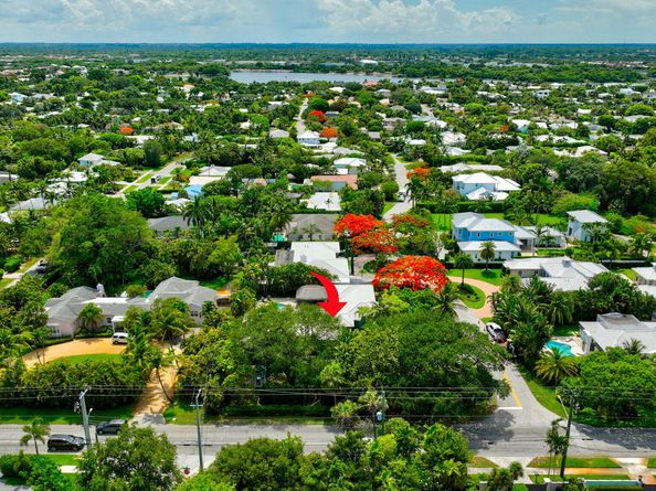 1220 N Swinton Avenue, Delray Beach FL 33444