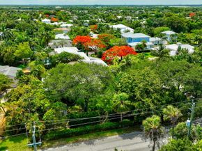 1220 N Swinton Avenue, Delray Beach FL 33444