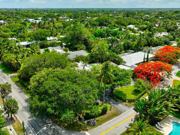 1220 N Swinton Avenue, Delray Beach FL 33444