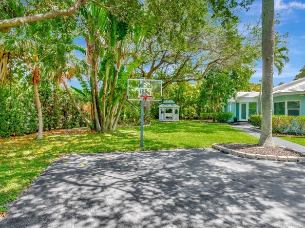 1220 N Swinton Avenue, Delray Beach FL 33444