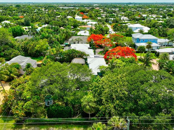 1220 N Swinton Avenue, Delray Beach FL 33444