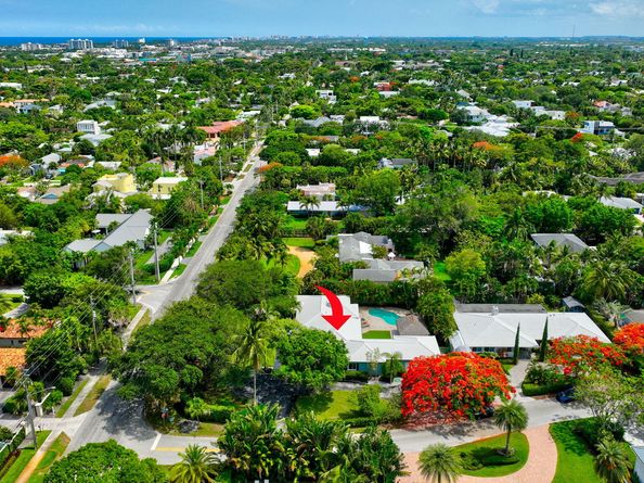 1220 N Swinton Avenue, Delray Beach FL 33444