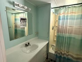 8510 SW 21st St, Davie FL 33324