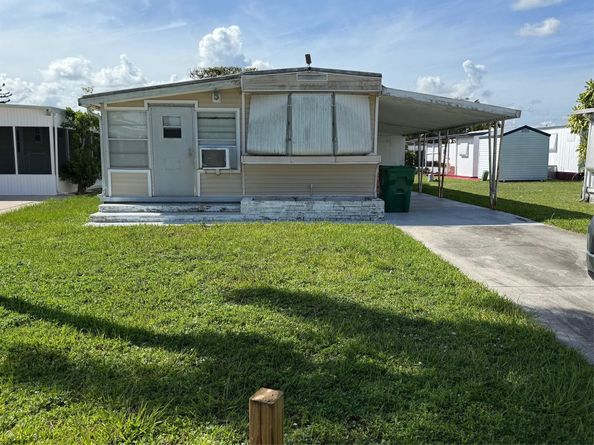 8510 SW 21st St, Davie FL 33324