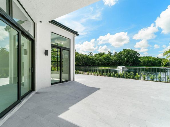 335 Sunset Bay Lane, Palm Beach Gardens FL 33418