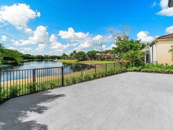 335 Sunset Bay Lane, Palm Beach Gardens FL 33418