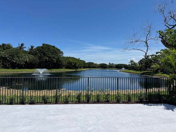 335 Sunset Bay Lane, Palm Beach Gardens FL 33418