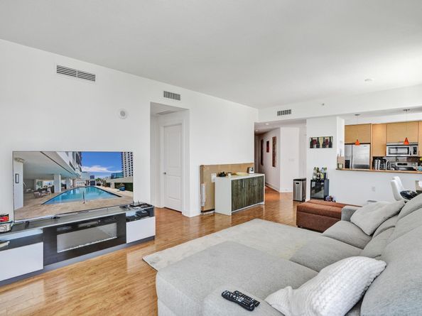 315 NE 3rd Ave 1201, Fort Lauderdale FL 33301