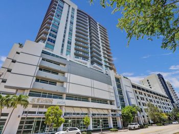 315 NE 3rd Ave
